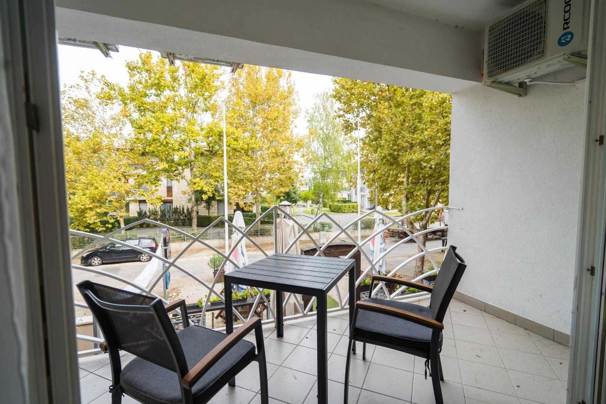Gyorfi Apartmanhaz زاماردي المظهر الخارجي الصورة